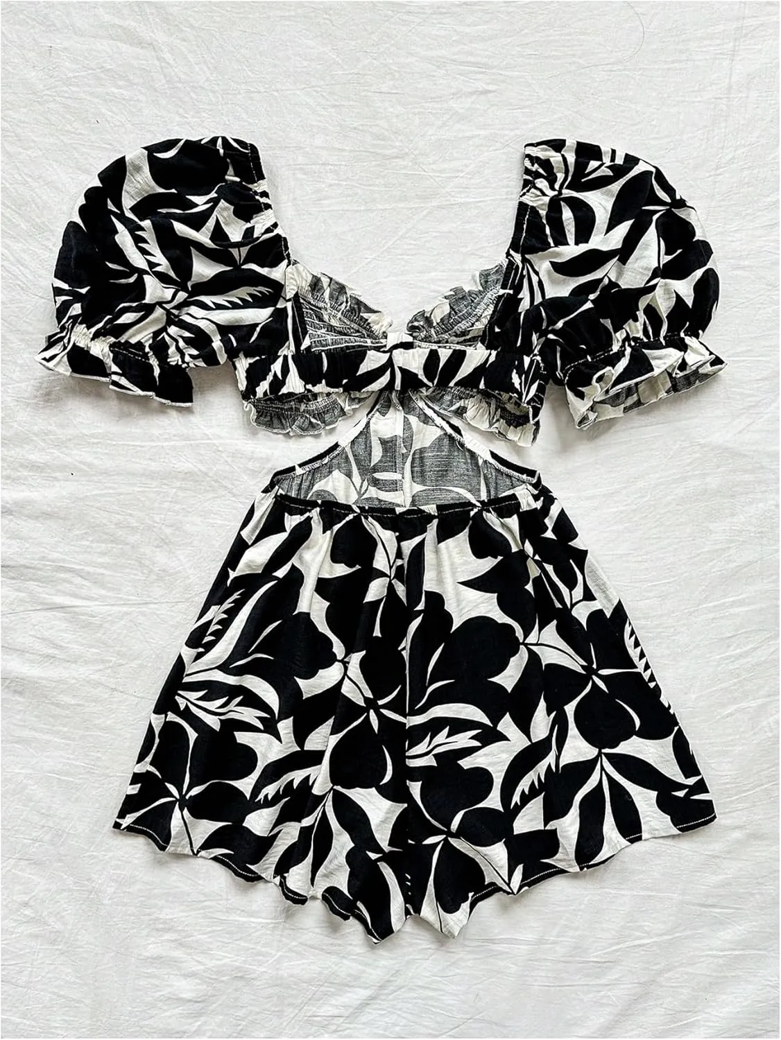 Milumia Women's Boho Floral Print Rompers Cut Out Puff Short Sleeve Shorts Jumpsuit