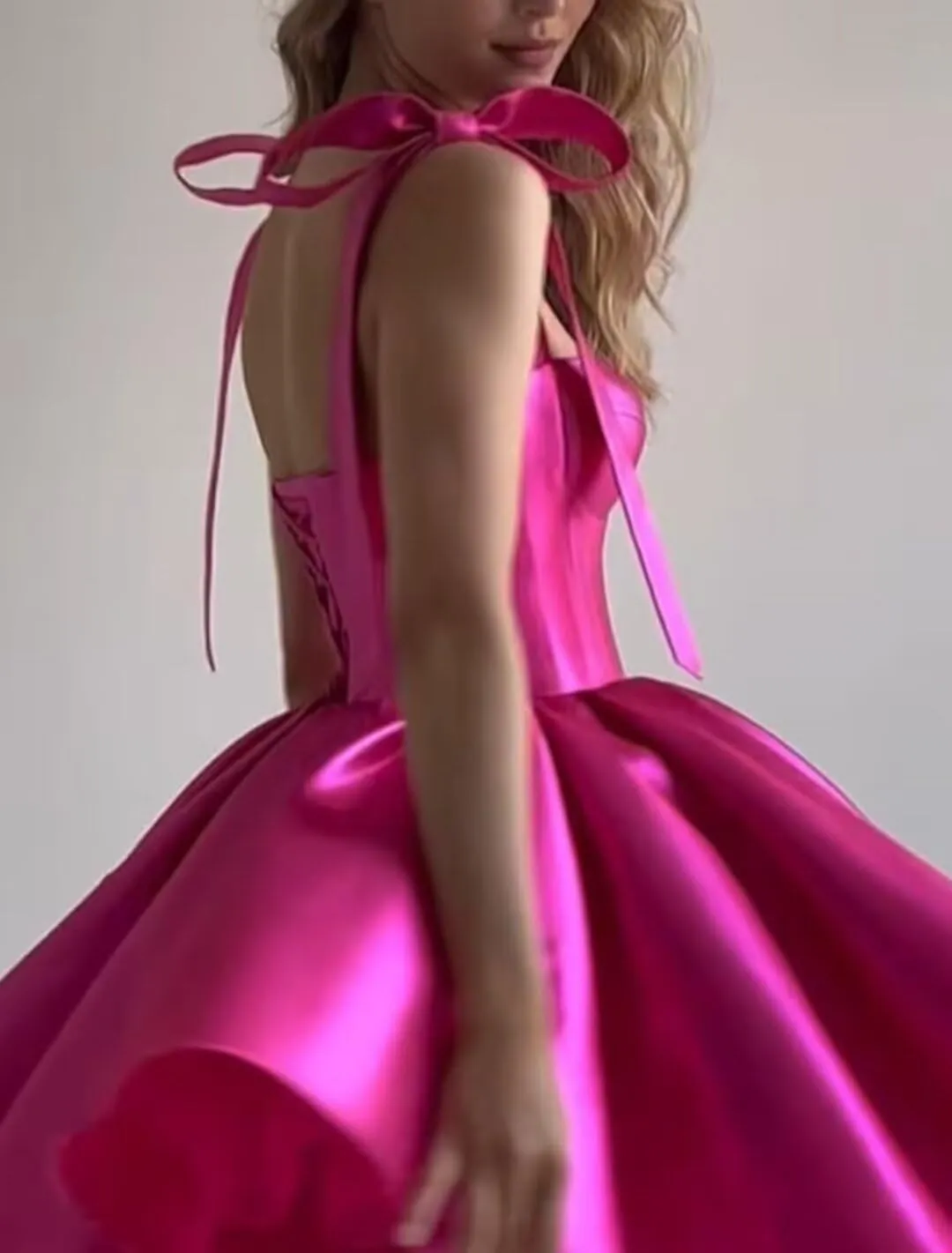 Mini Satin Homecoming Dresses for Teens Bow Straps Prom Ball Gown Puffy Cocktail Prom Dress with Pockets