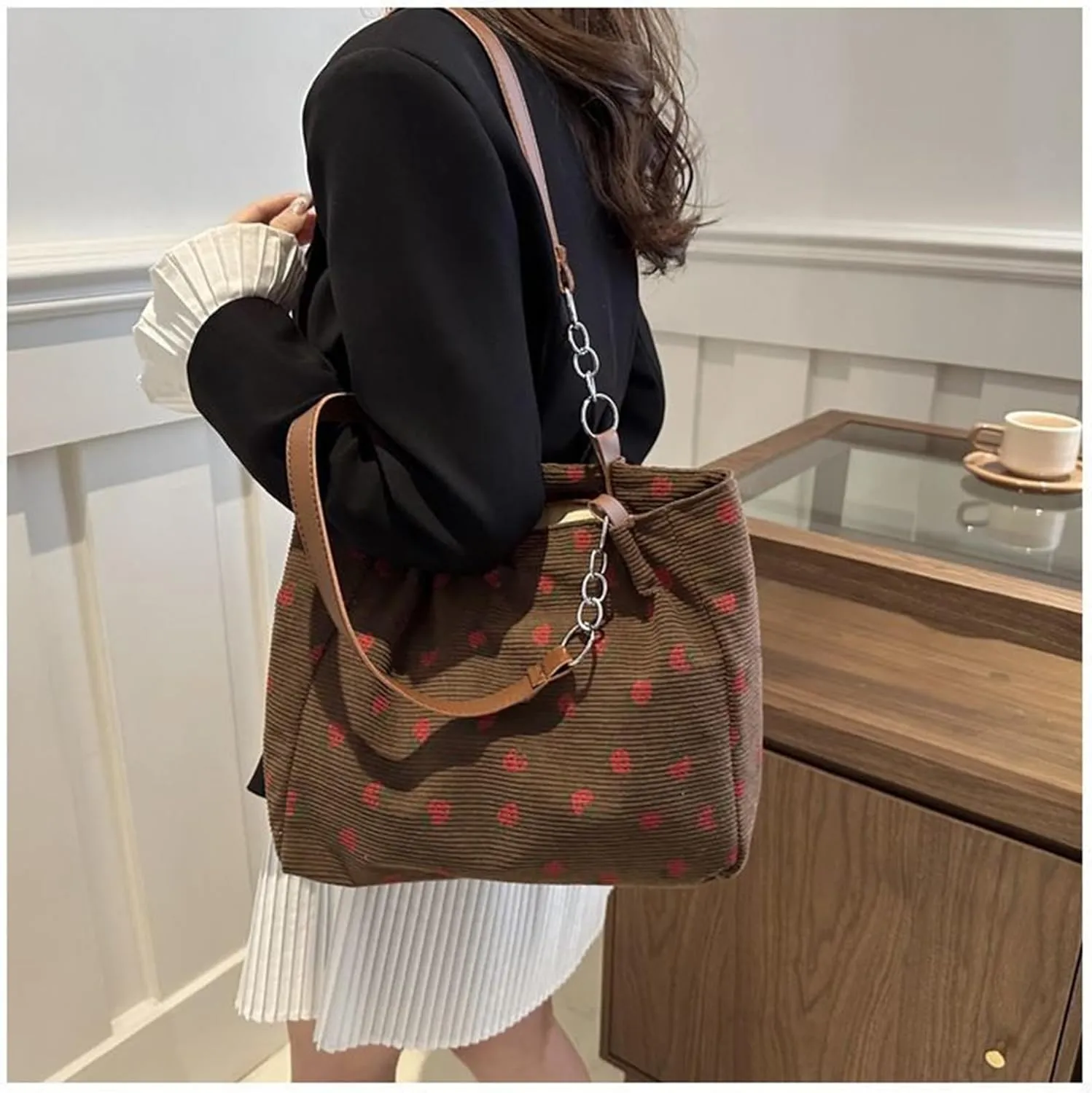 Strawberry Tote Bag Cute Aesthetic Canvas Tote Bag for Women Cloth Cotton Totes Bag for Work Beach Shopping Gift