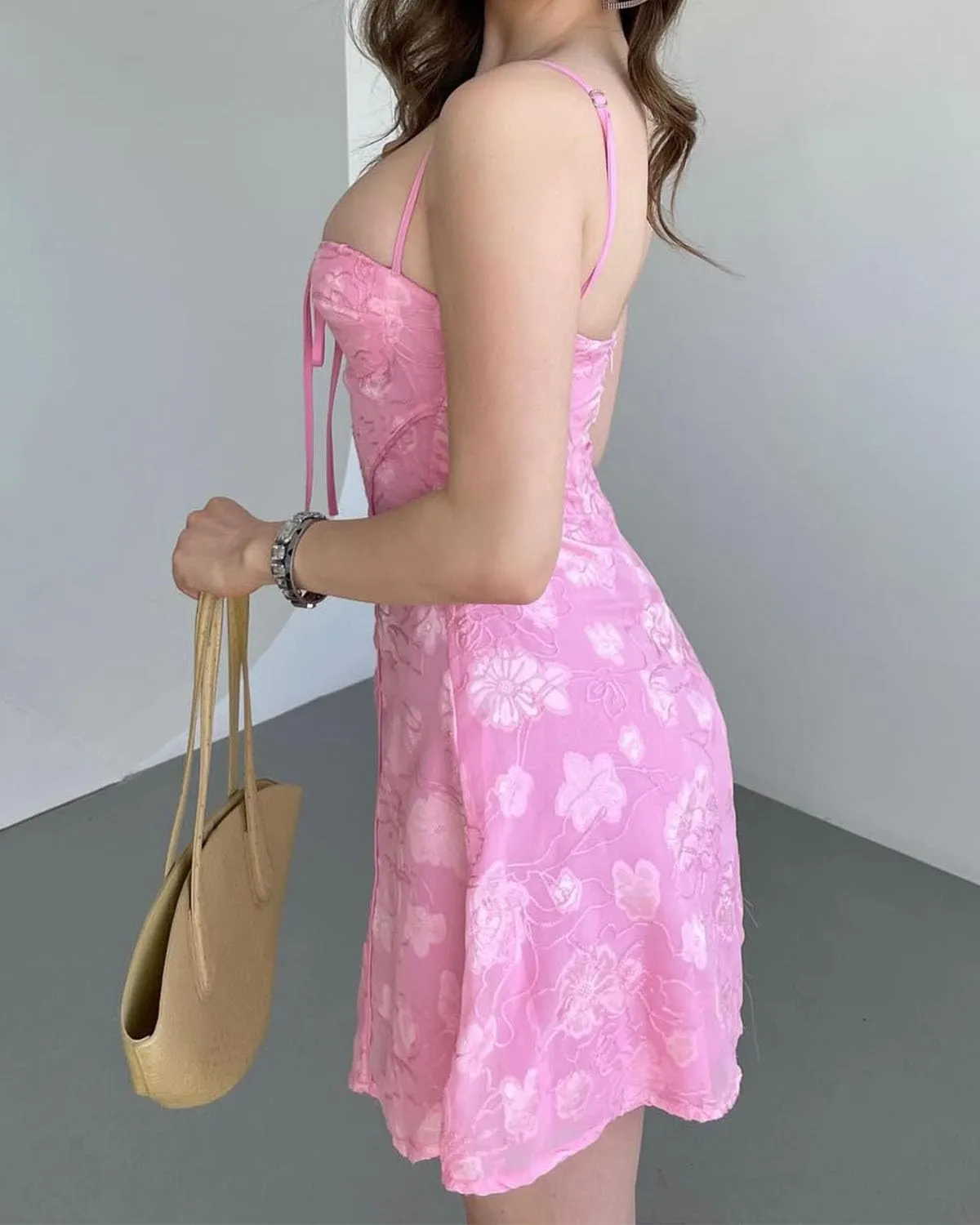 Women Sexy Low Cut Tie Front Lace Floral Print Mini Dress Elegant Spaghetti Straps Backless Ruffle Short Dresses